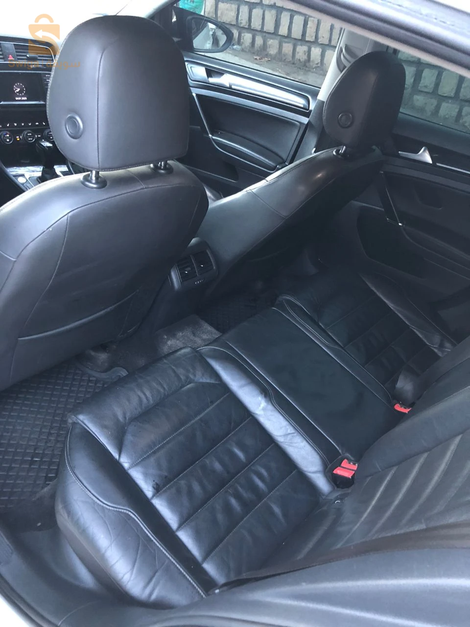 golf 7 hailine 2l 110 ch نظيفة ماشاء الله فيه بارشوك و 2 راكور على نضافة صغار فيها موتور محطوط ربي بارك ،ميكانيك سيسبونصيو 10\10 كل مارش راهي في ميلة سنطر