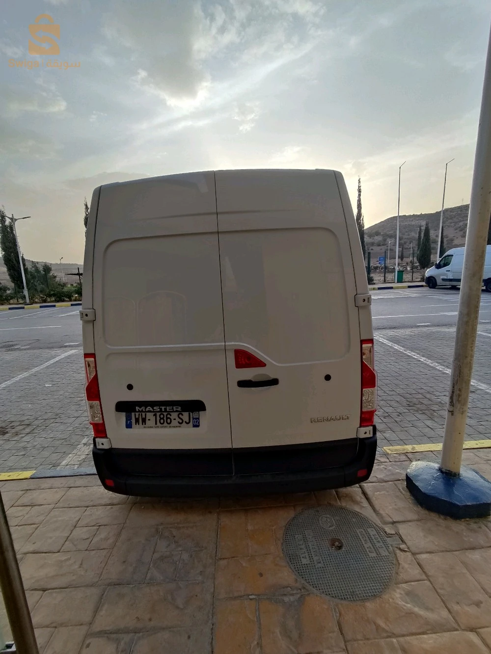 رينو Master 2024 20 سعيدة