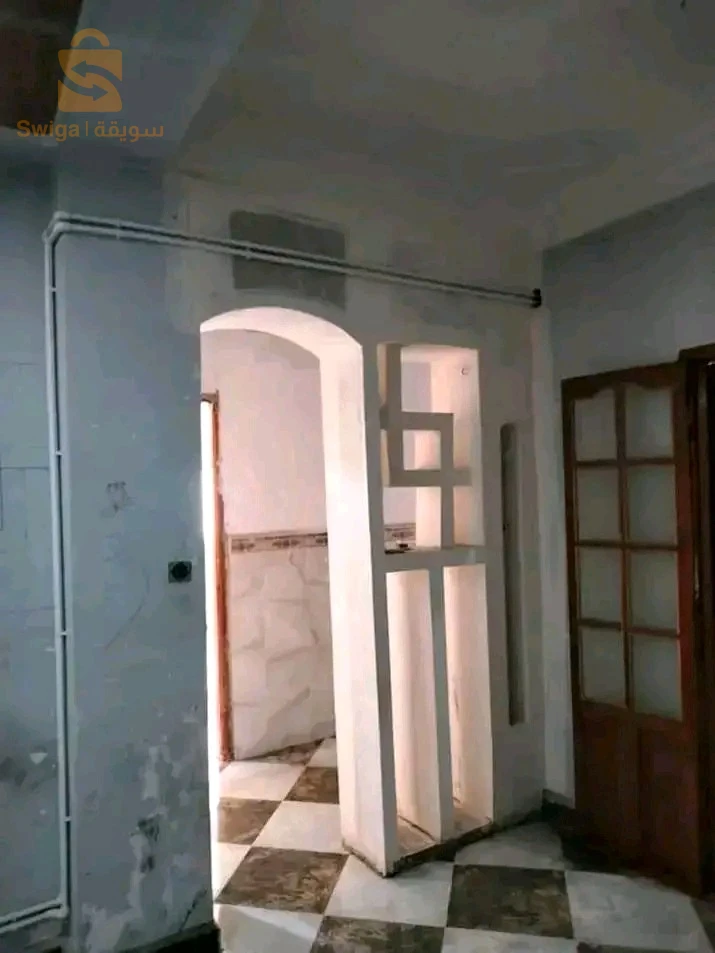 فيلا للبيع زاوية R+2(F3+F3),قاراج + باجدو مساحة 100متر قريبة كل مرافق عمومية