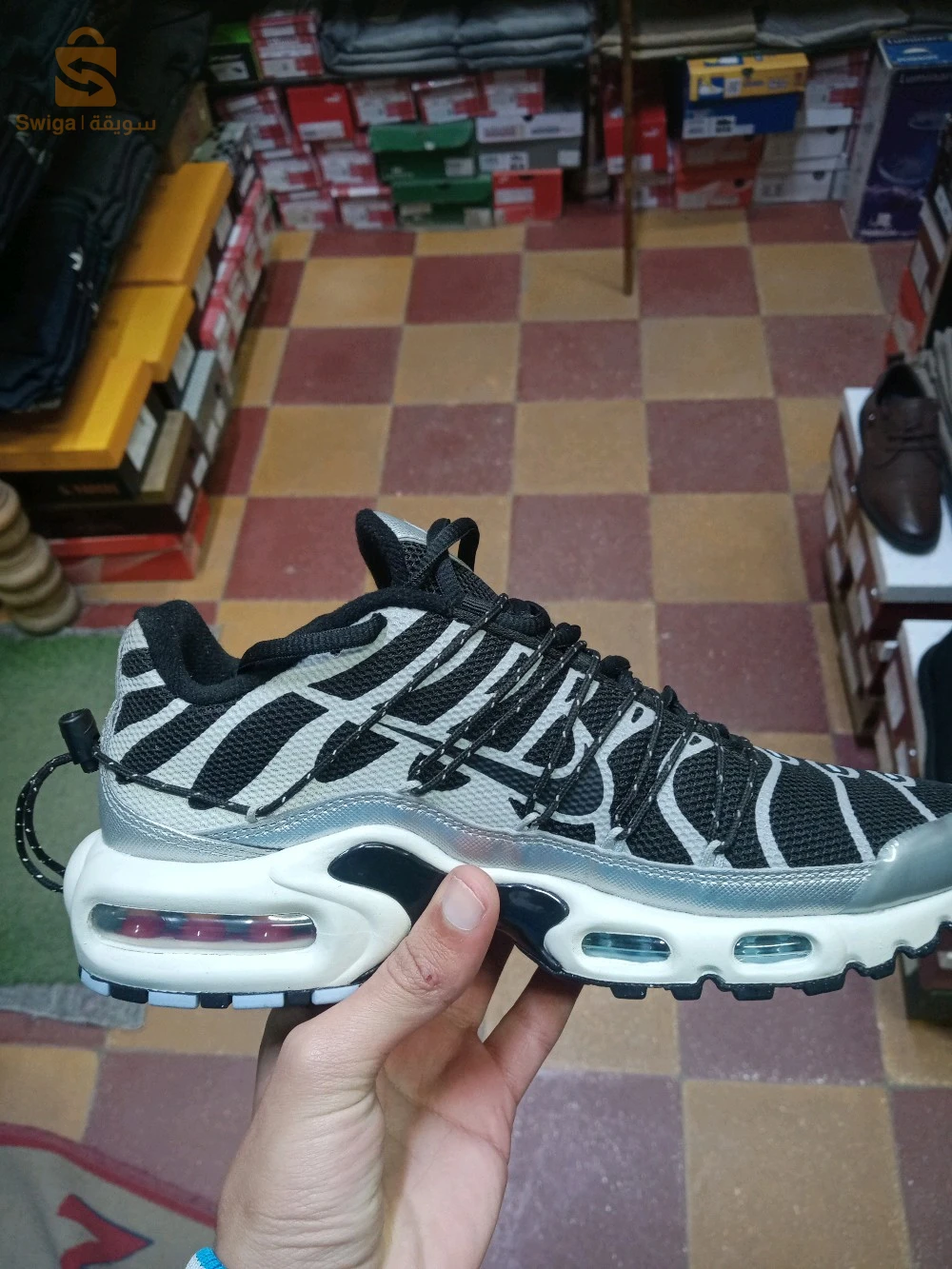 Tn Nike plus Black X Gris X Blanc neuf chabaaa bzaff pointure 38,5 - 39 !!!!!!!!!