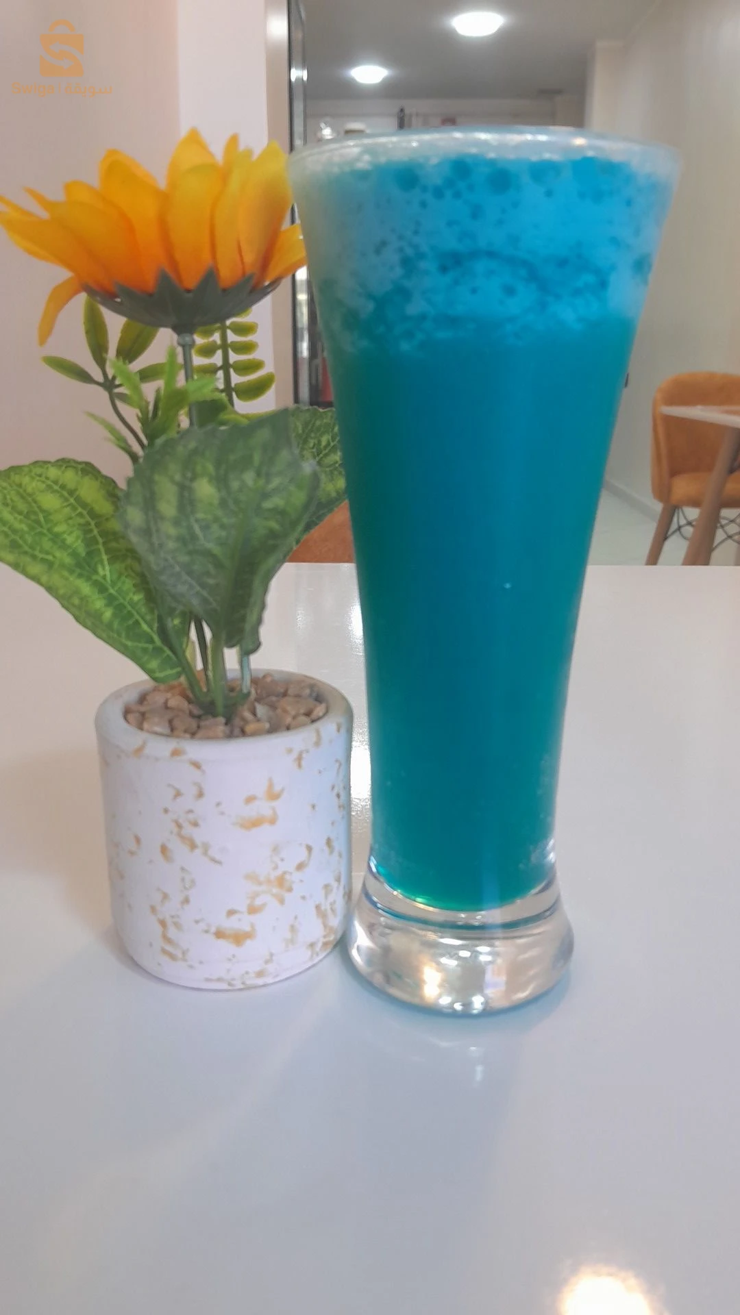 shaker barman cocktail