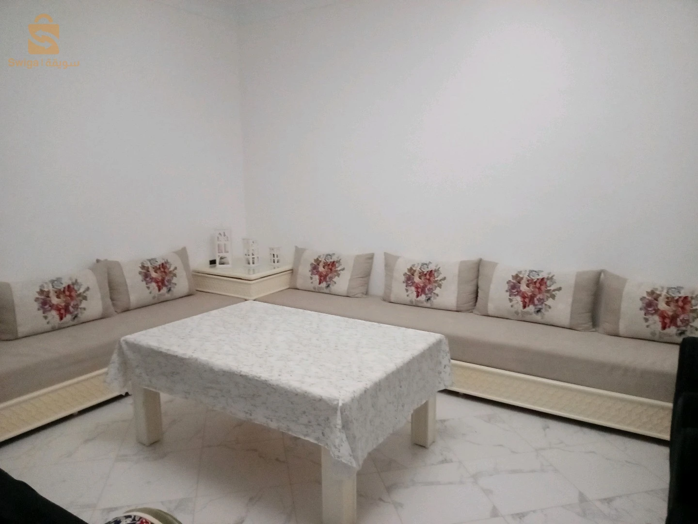 فيلا تجارية للبيع تقدر مساحتها ب400 م