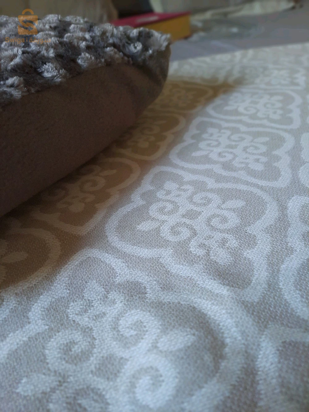 plaid et rideaux