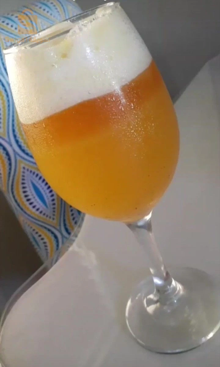 shaker barman cocktail