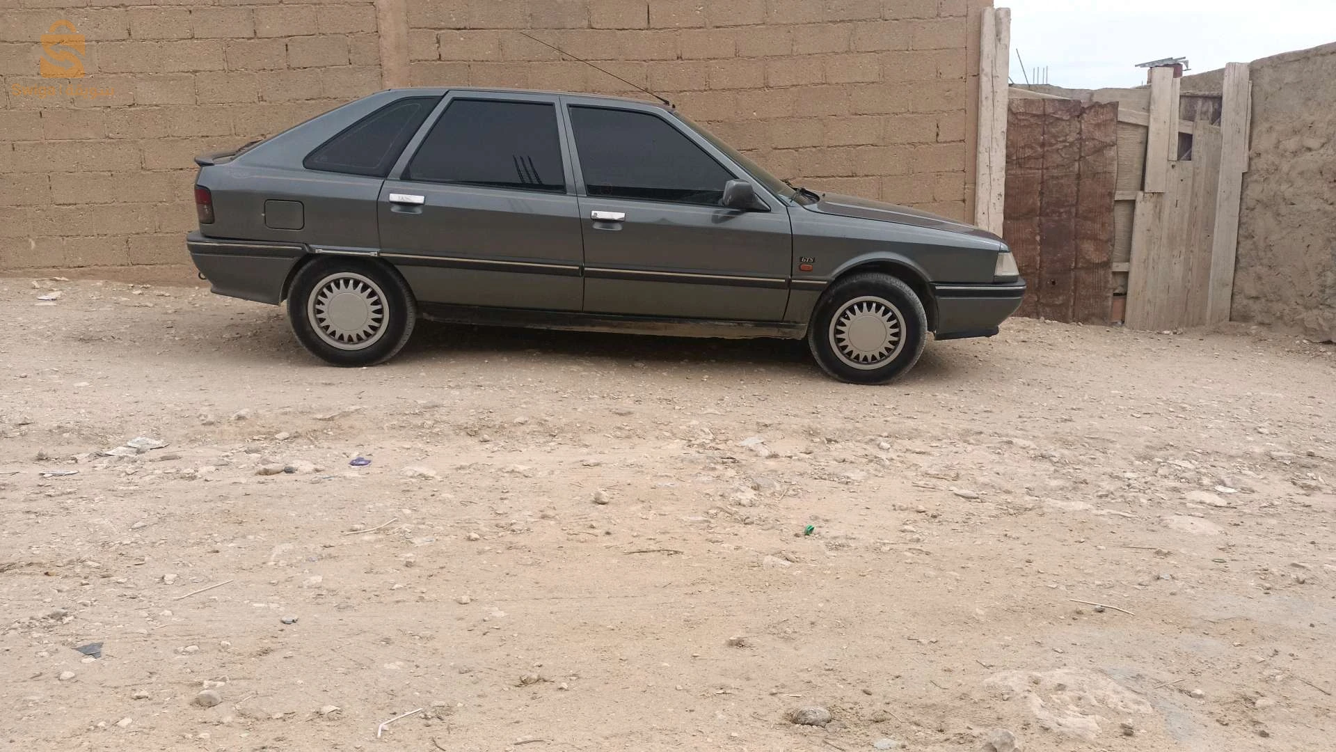 رينو R 21 1992 12 تبسة