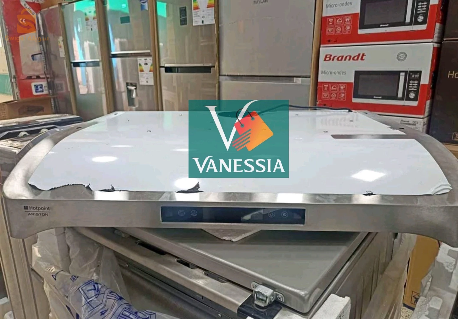 Hotte digital marque Ariston inox 60cm