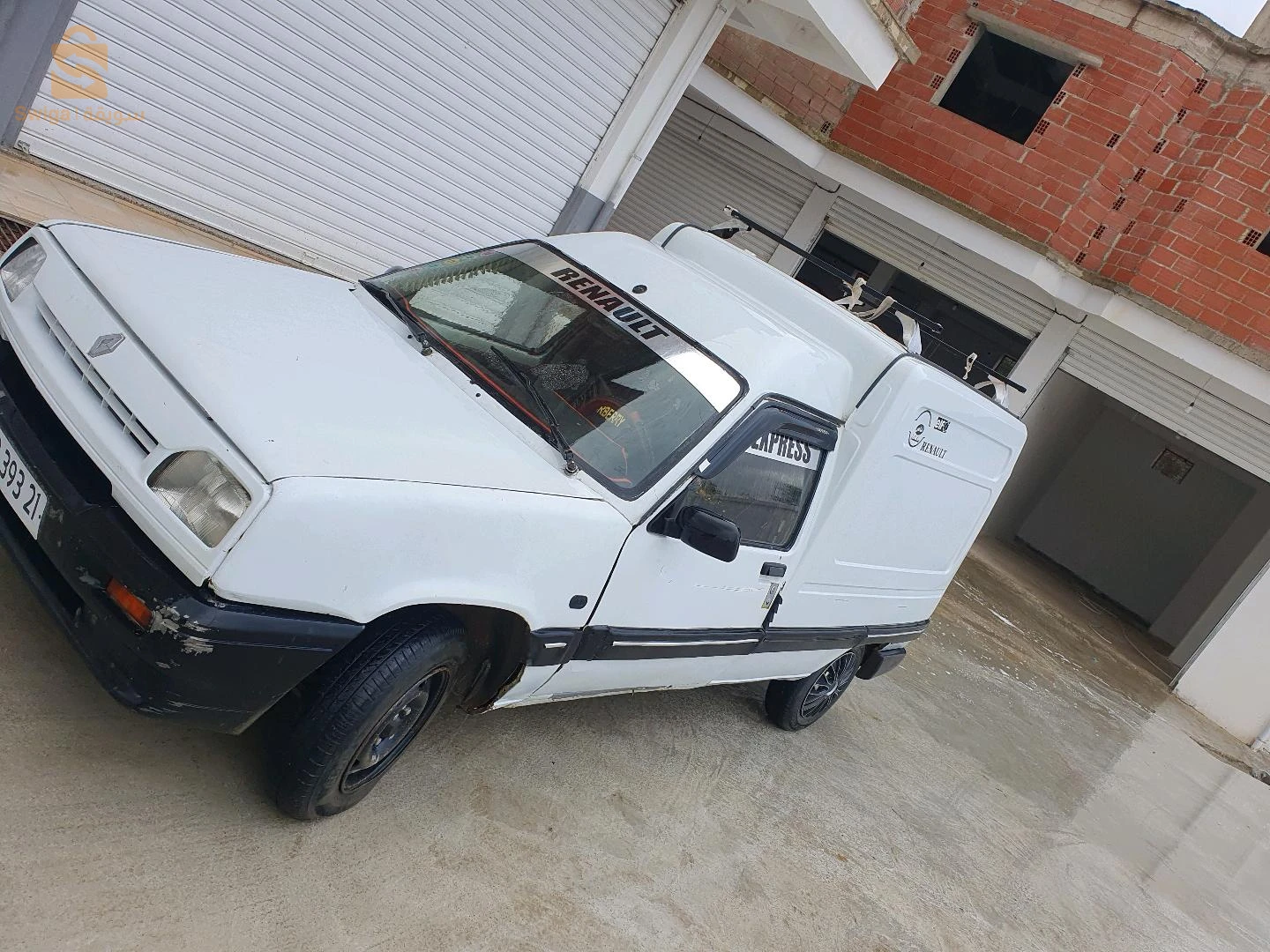 رينو Express 21 سكيكدة