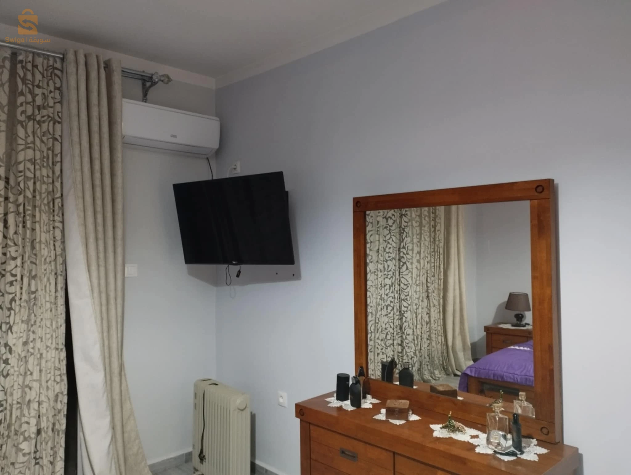 فيلا للبيع 3 طوابق مفرشة 
0542277861