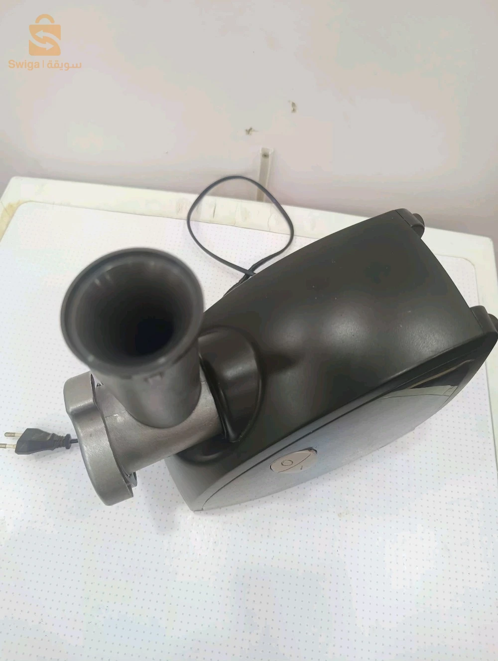 مفرمة لحم من نوع sayouna و Moulinex