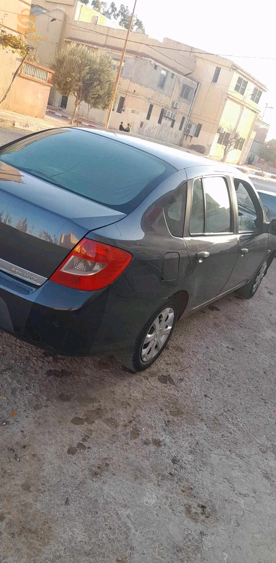 رينو SYMBOL 2011 27 مستغانم