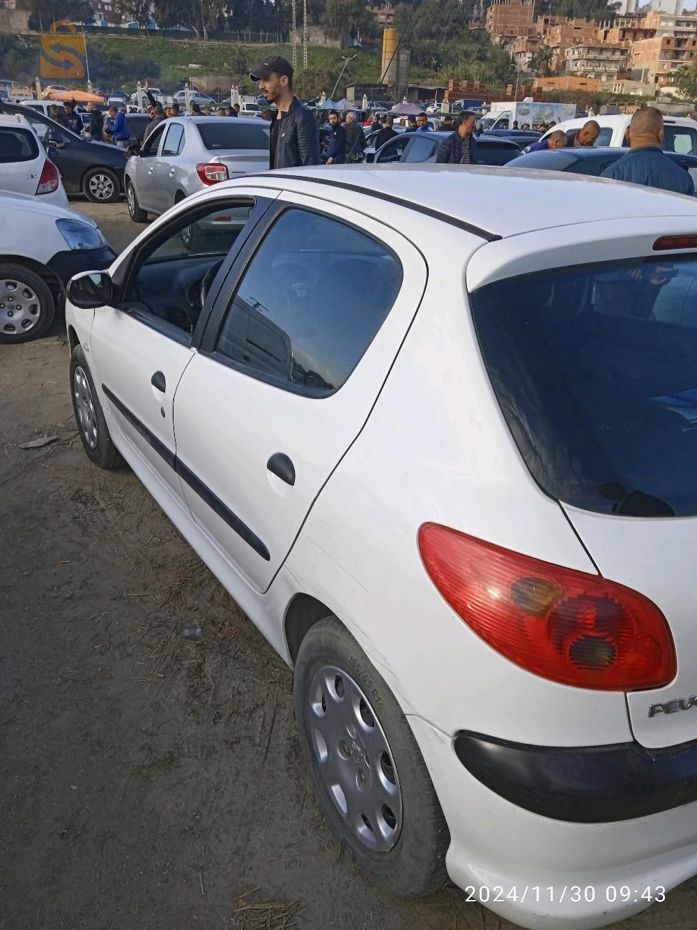 بيجو 206 43 ميلة