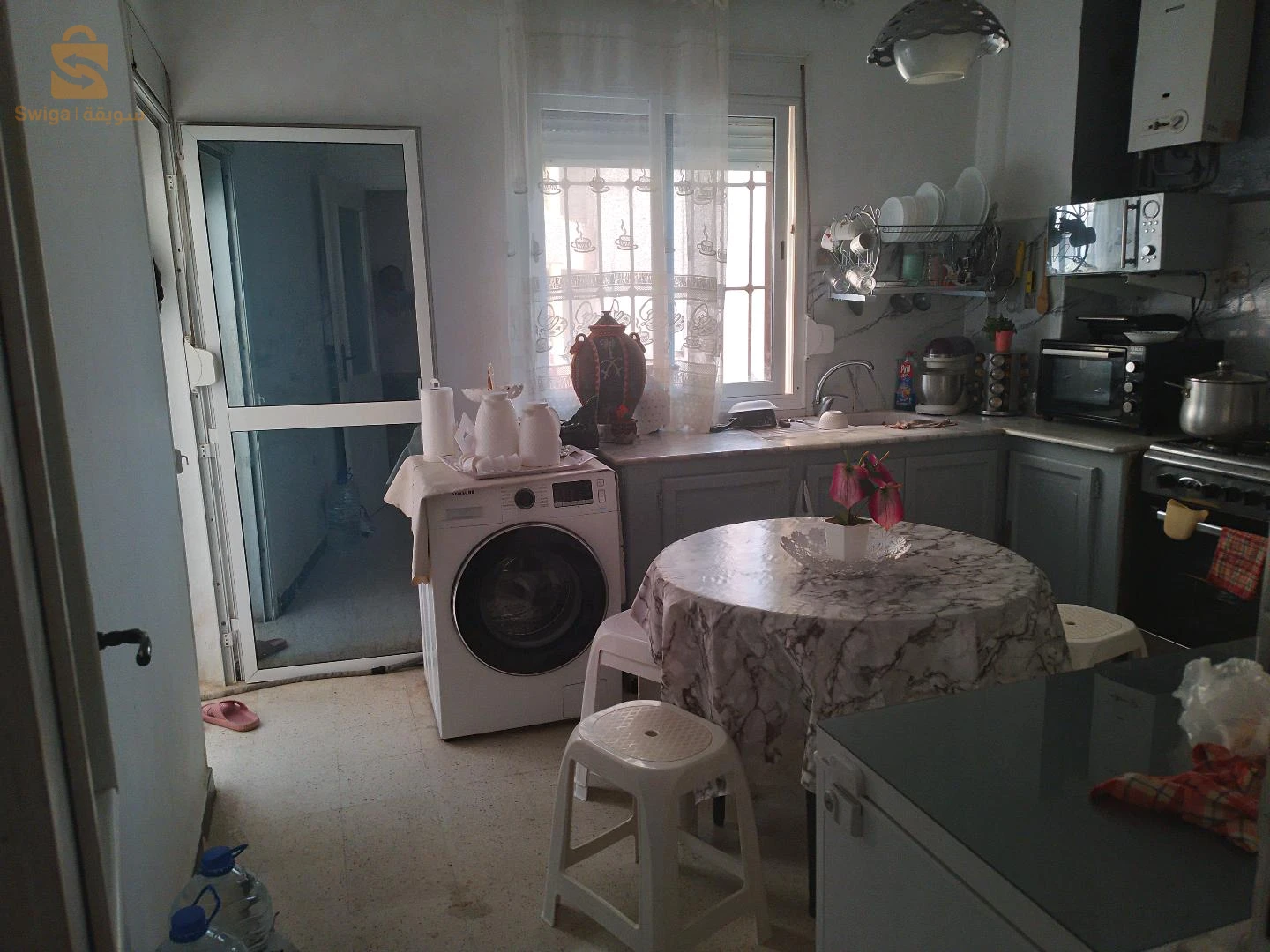 شقة سكنية رائعة ومكان هادئ قريبة من البحر والطريق البحري سطاوالي عين بنيان الجزائر على الساحل
ثلاث غرف مع امكانية تحويلها الى اربع غرف معاودة 
دوش ايطالي وابواب الومنيوم وباب خارجي اضافي مع ثللث بالكونات 
للمزيد من المعلومات اتصل على الرقمين 
0667803830
0661541264