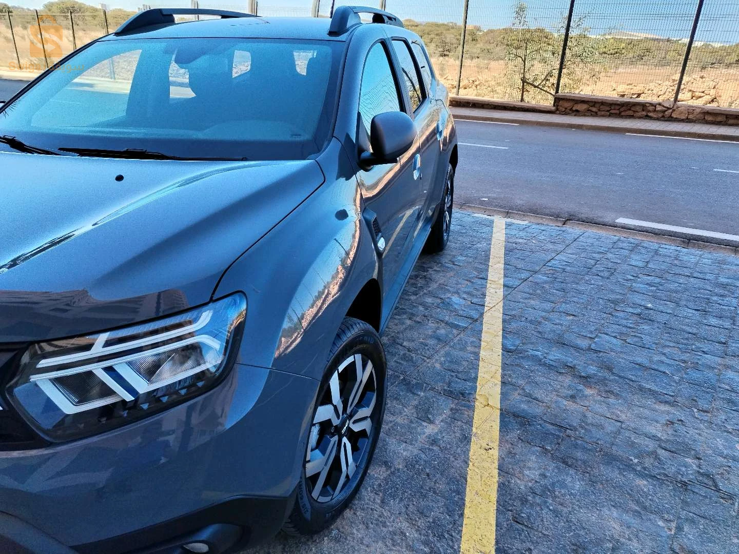 Dacia duster état neuf