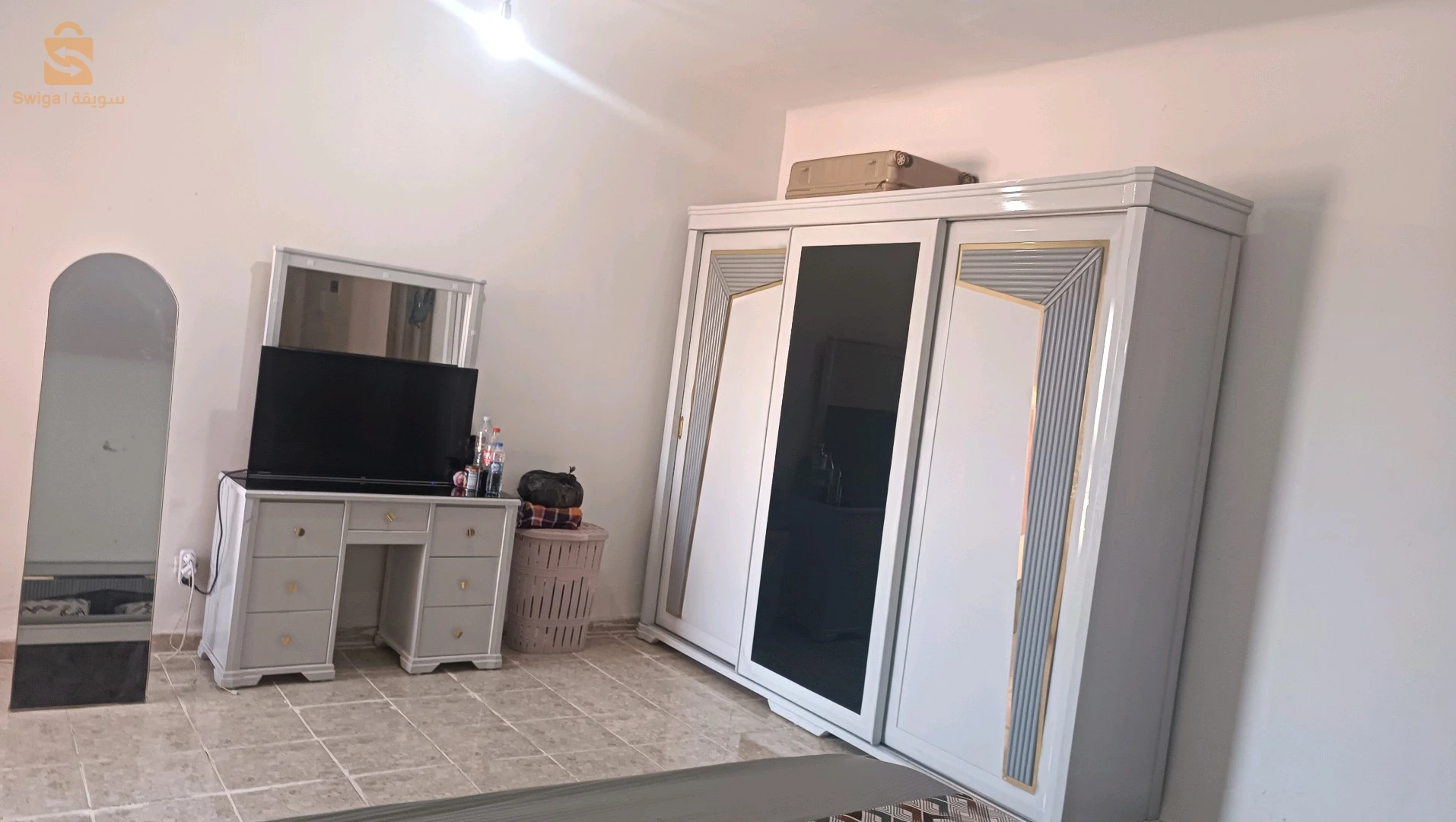 غرفة نوم خشب احمر