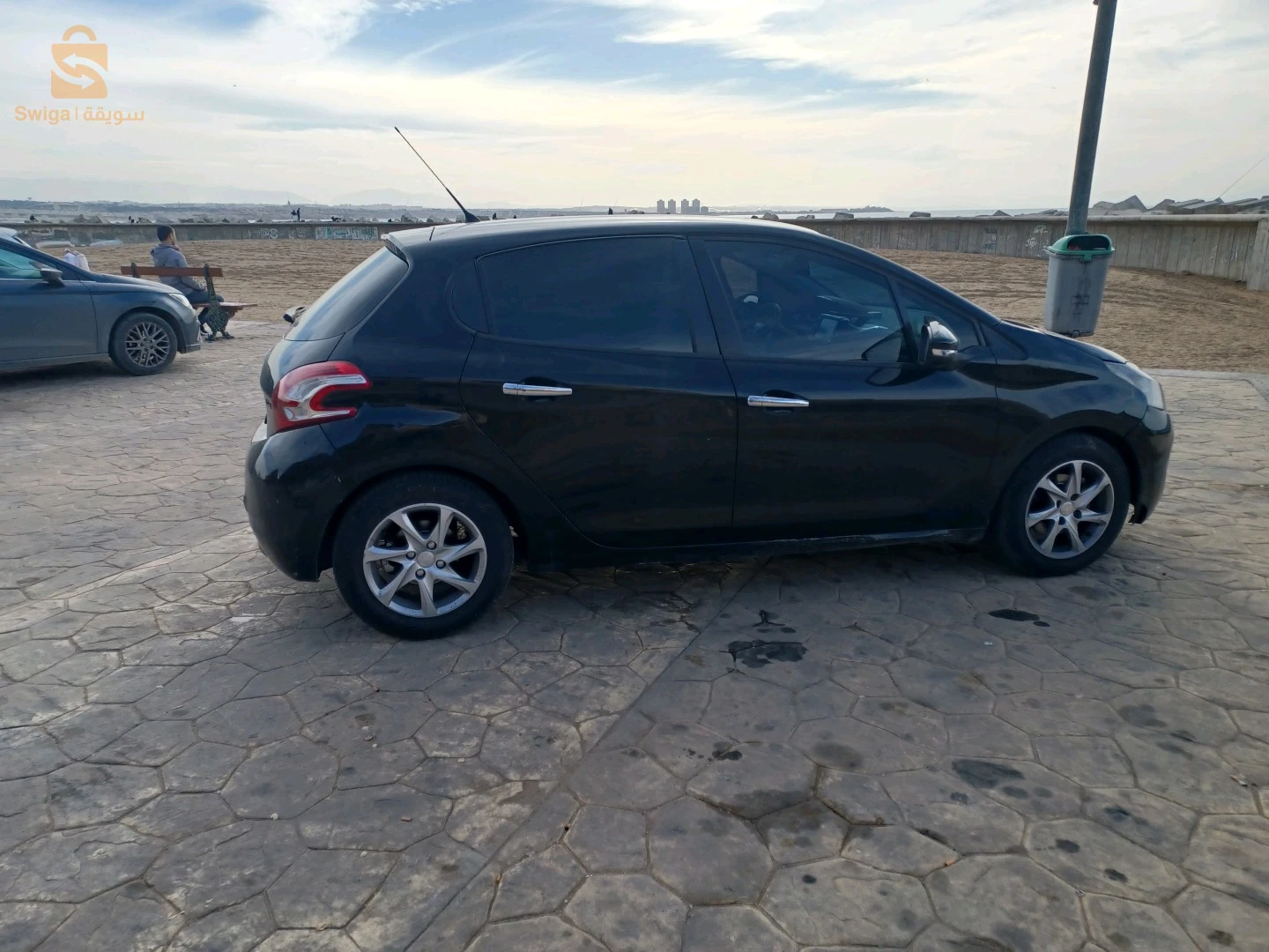Peugeot 208 2014 10 BOUIRA