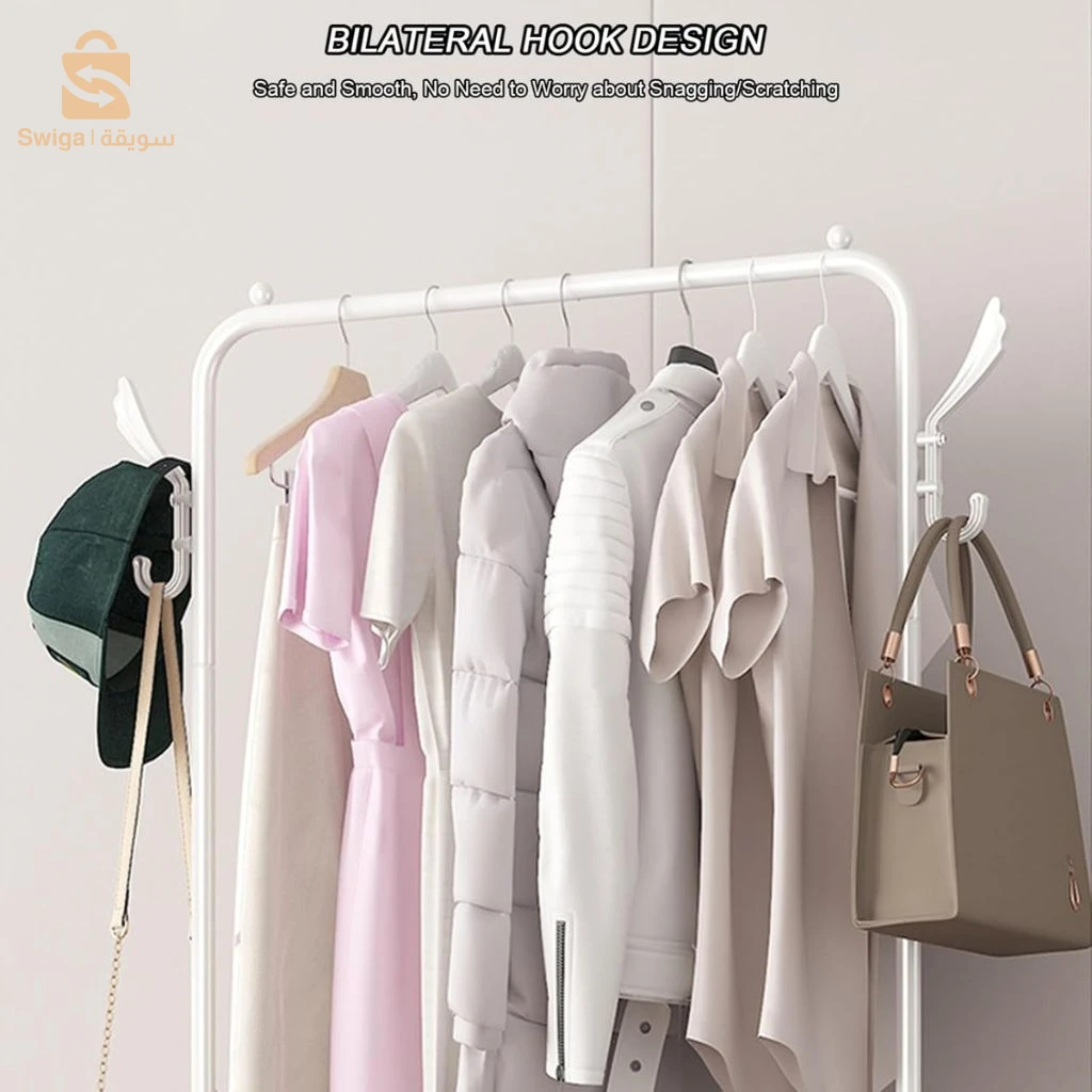 Porte à Vêtements avec 5 Étagères de Rangement et Roulettes – حامل ملابس مع 5 أرفف تخزين وعجلات