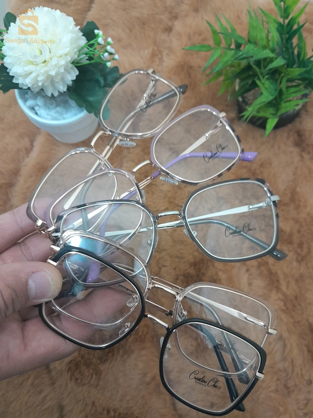 نظارات نسائية