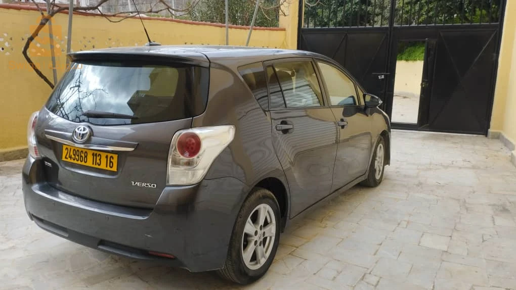 TOYOTA VERSO 2013