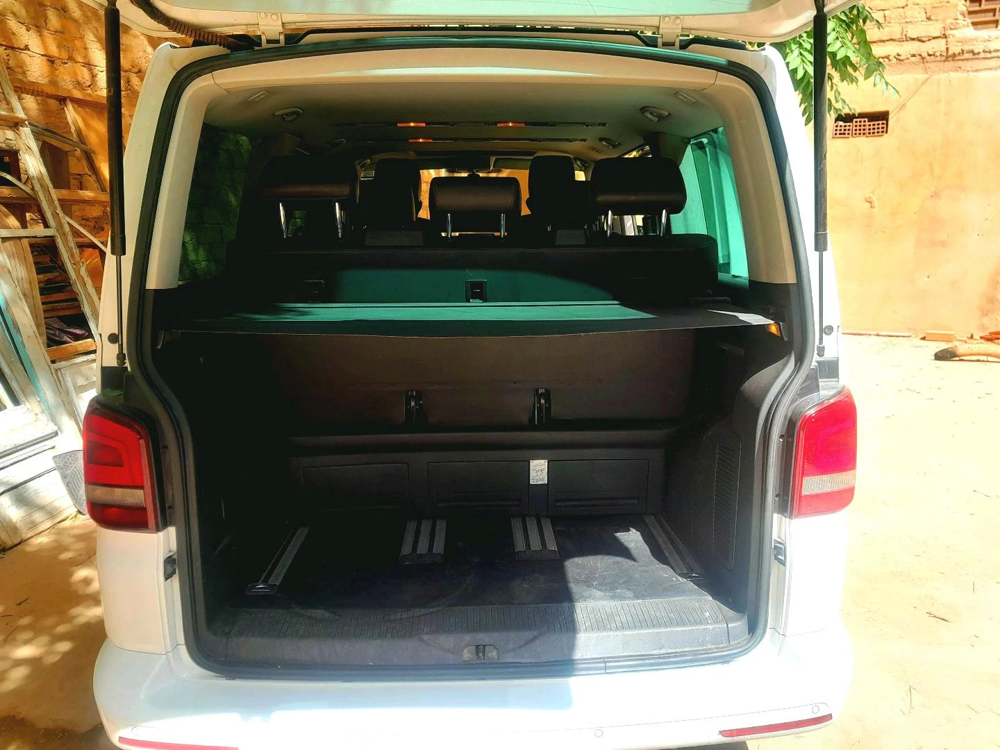 Volkswagen Multivan 2014 47 GHARDAIA