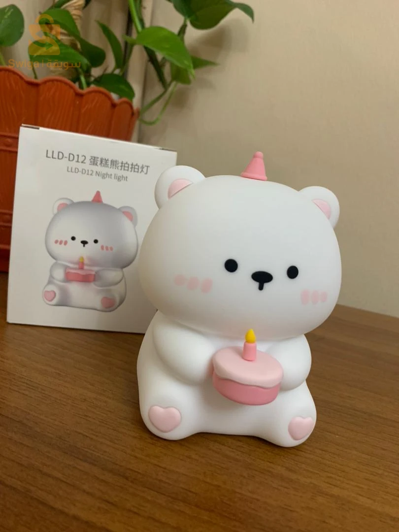 Veilleuse en Silicone Forme d’ours pour Chambre d’enfant Rechargeable
ضوء ليلي السيليكون لغرفة الأطفال القابلة لإعادة الشحن