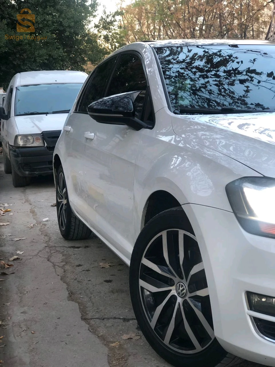 golf 7 hailine 2l 110 ch نظيفة ماشاء الله فيه بارشوك و 2 راكور على نضافة صغار فيها موتور محطوط ربي بارك ،ميكانيك سيسبونصيو 10\10 كل مارش راهي في ميلة سنطر