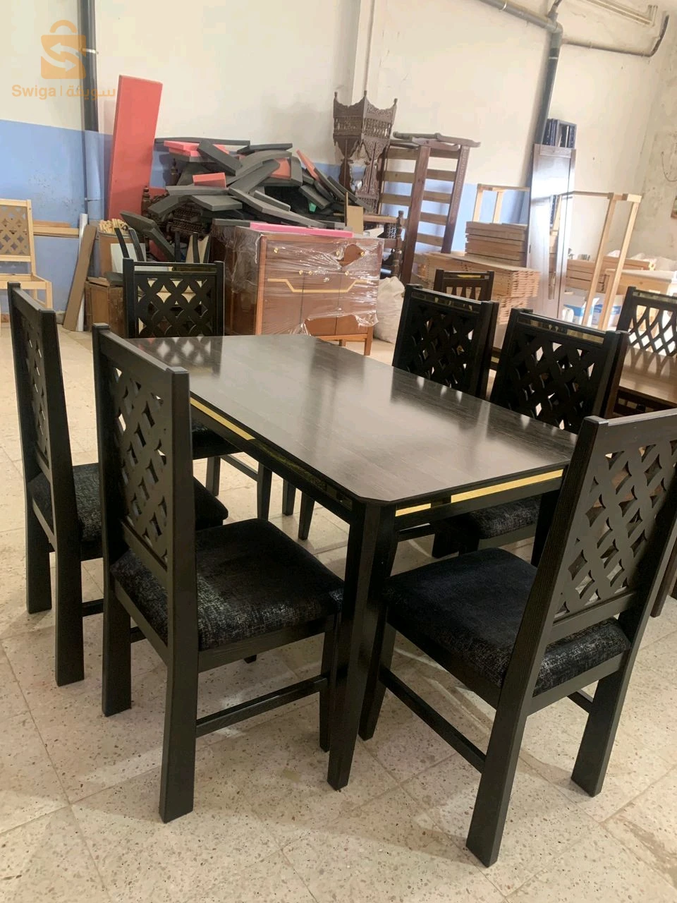 طاولات عصرية