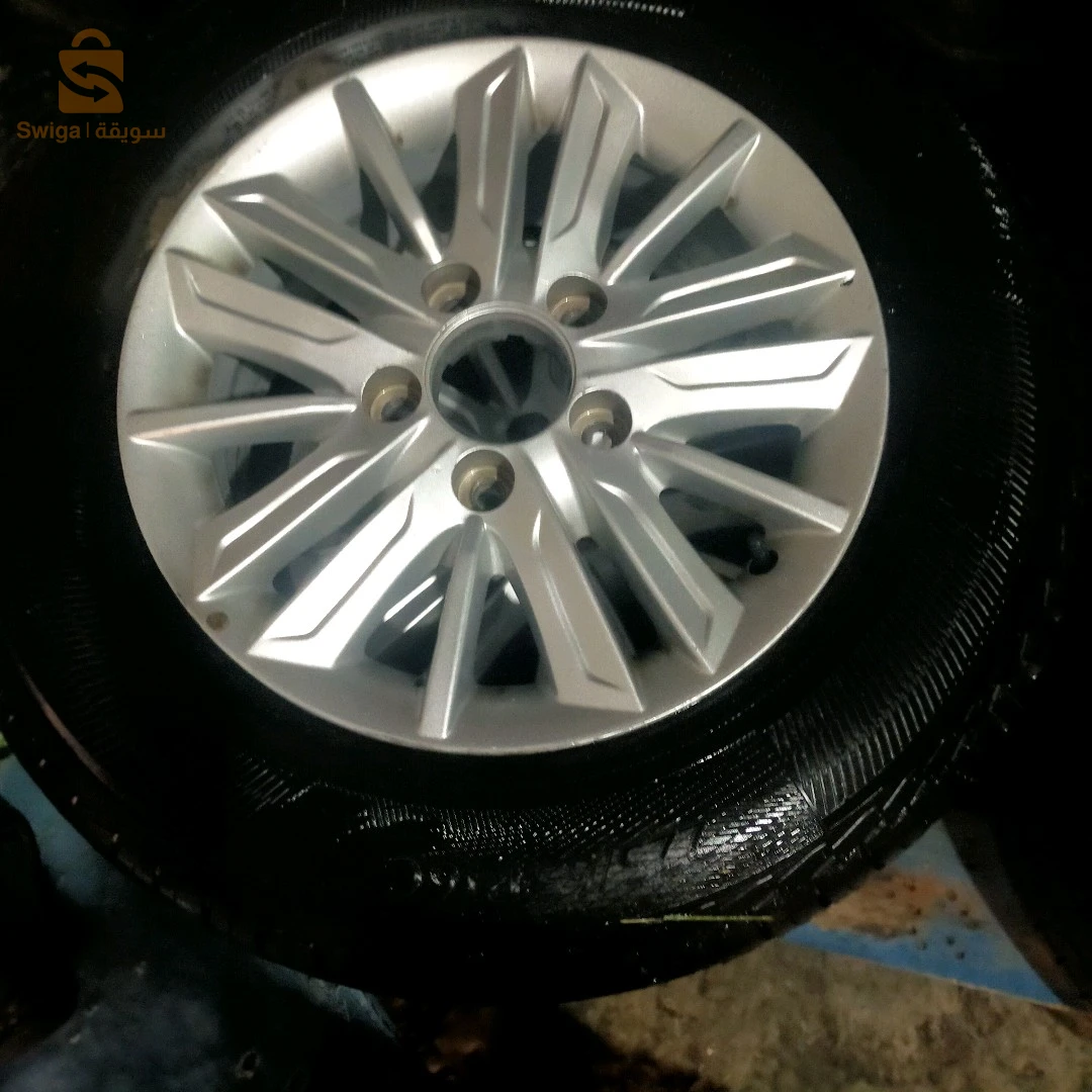 pneus complets 225 / 65 / 16