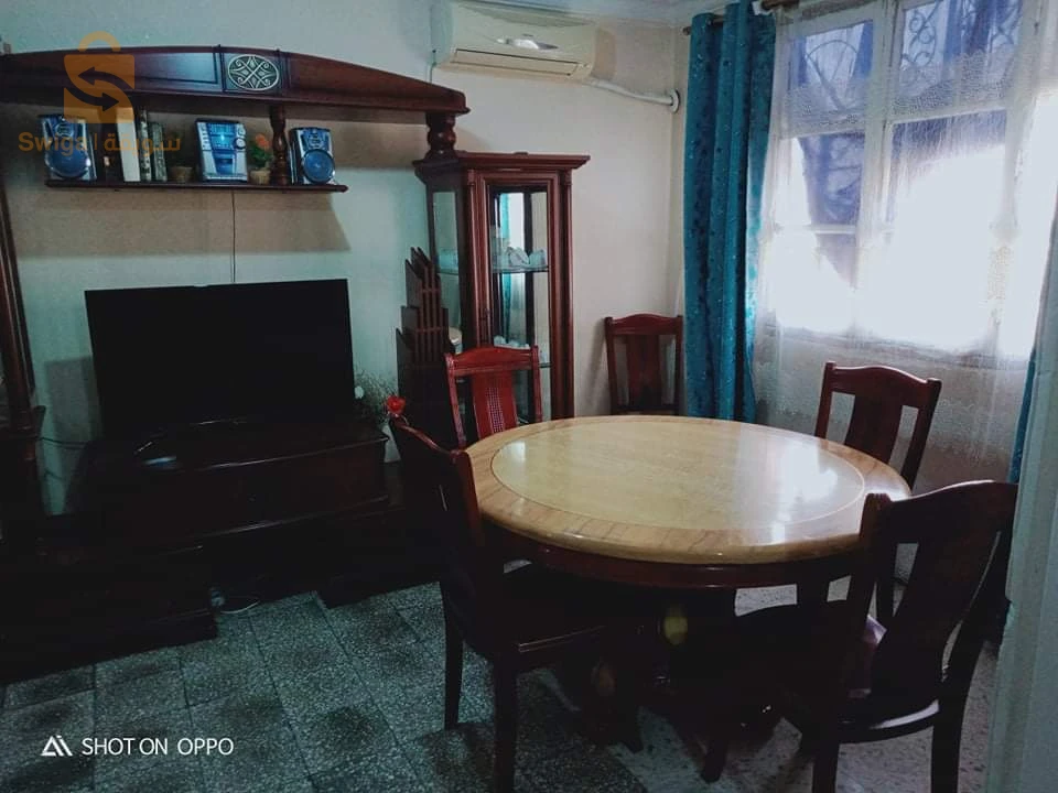 شقة ف 3 مع محل تجاري في حالة نشاط للبيع بعقد موثق