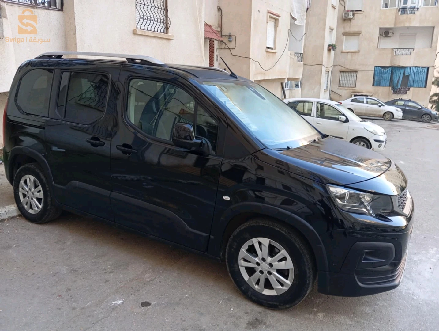 سيارة ريفتر