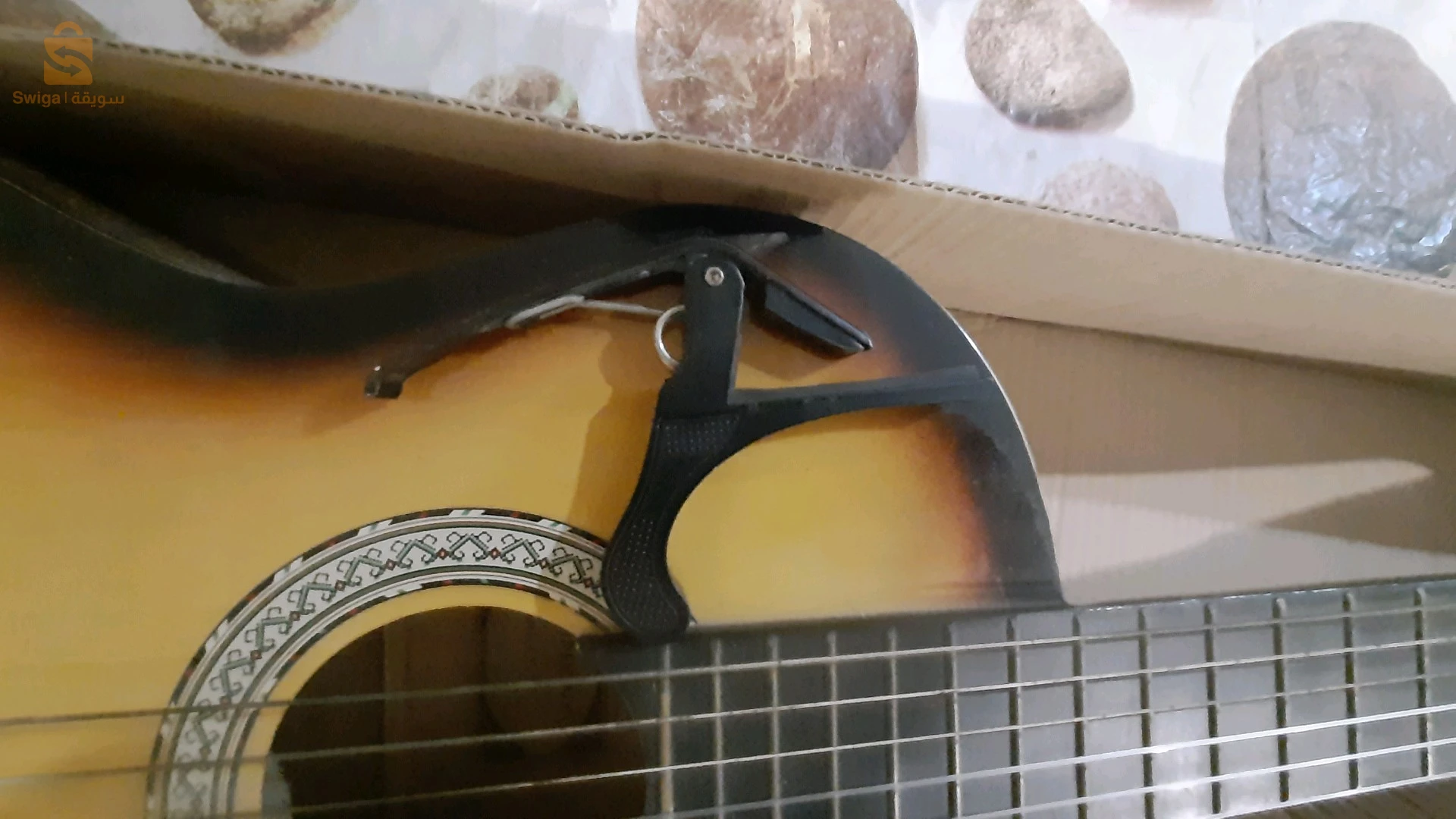 guitar classique +capo