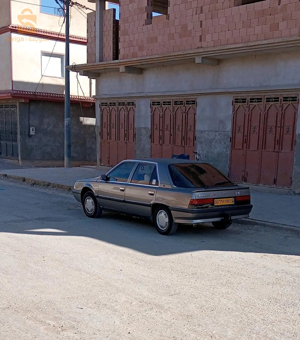 رينو R 25 13 تلمسان