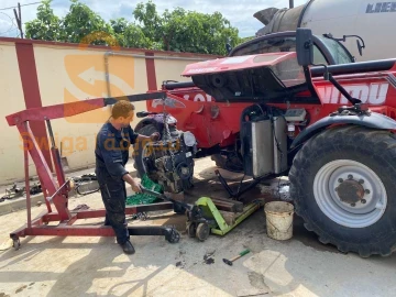 SERVICE QUIPEMENTS MANITOU