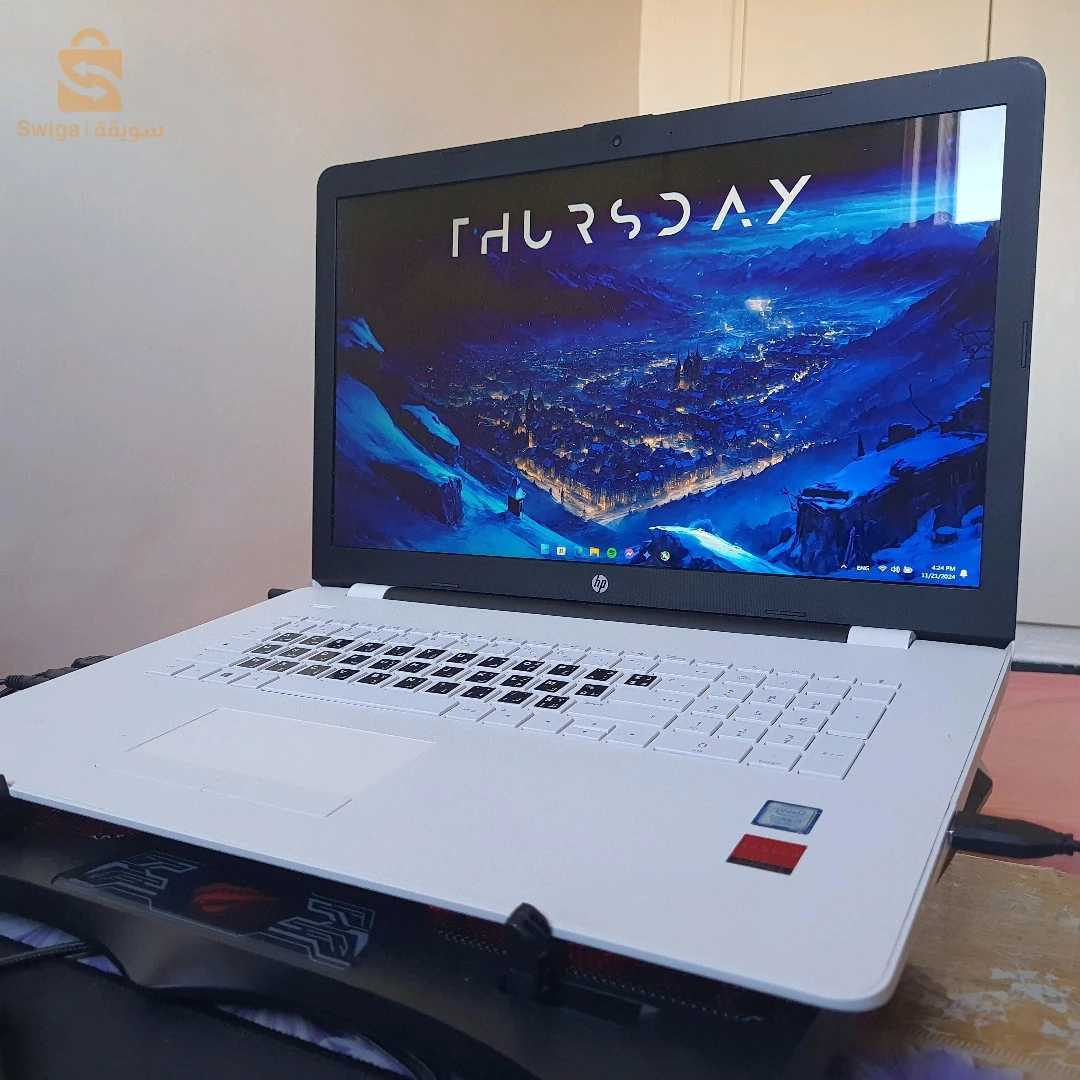 Laptop: HP Notebook - 17-bs072nf