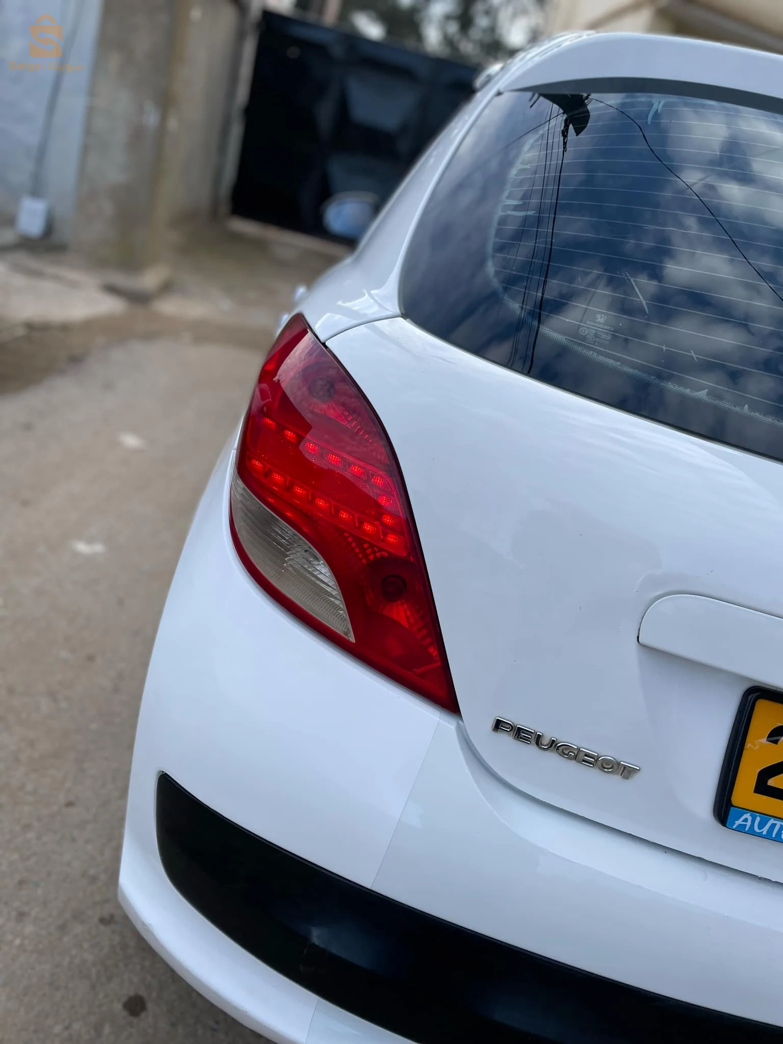 Peugeot 207 2012 1.4 simple
