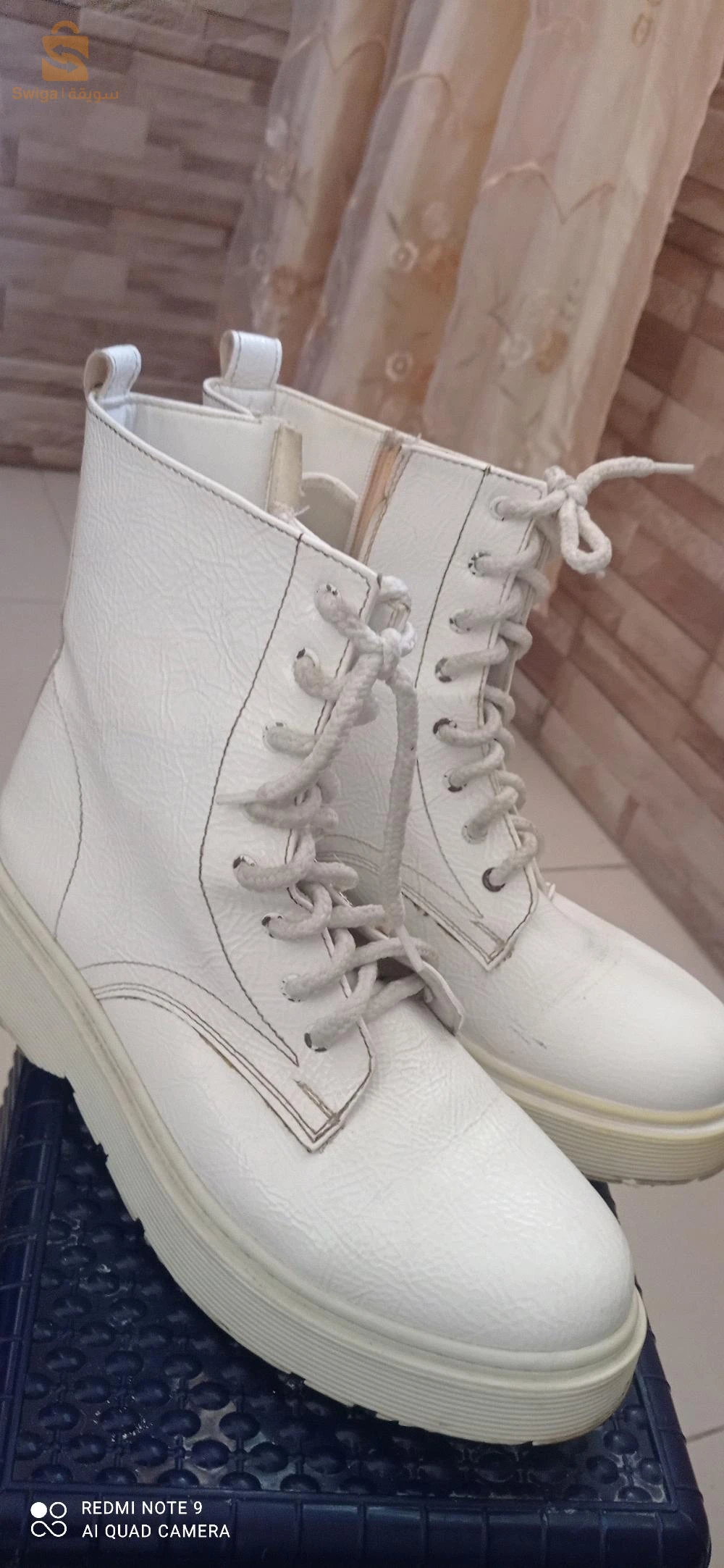 bottes blanches bon état