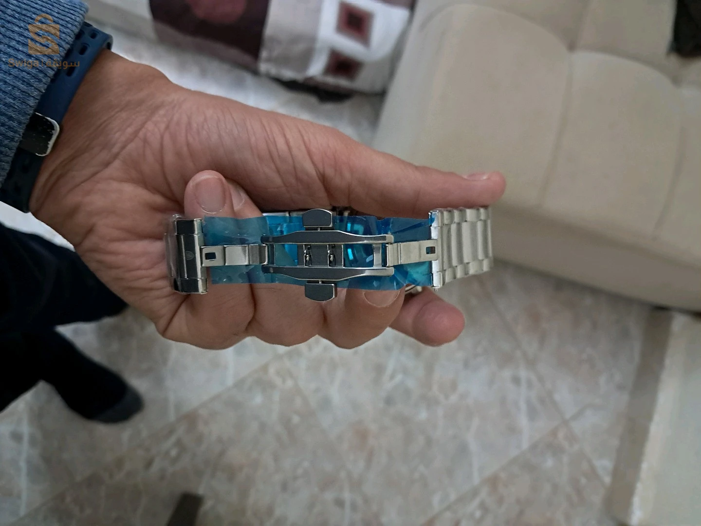 montre de luxe poedagar numérique et electronique