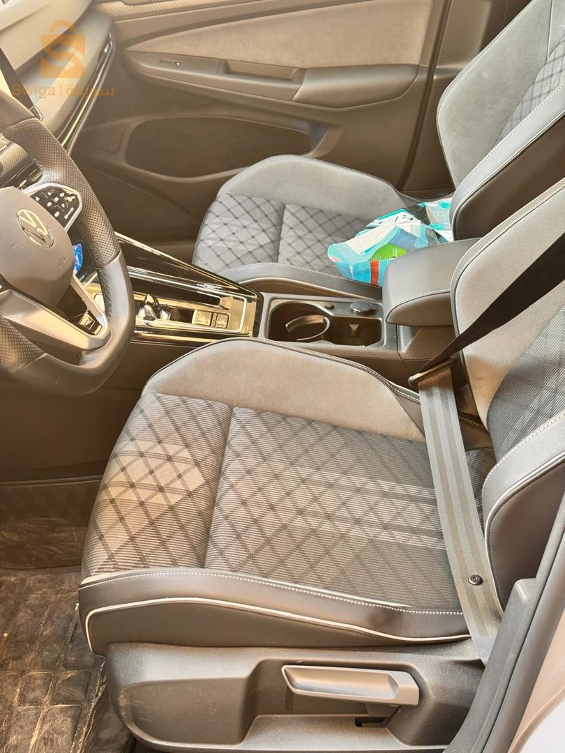 Golf 8 R LINE
