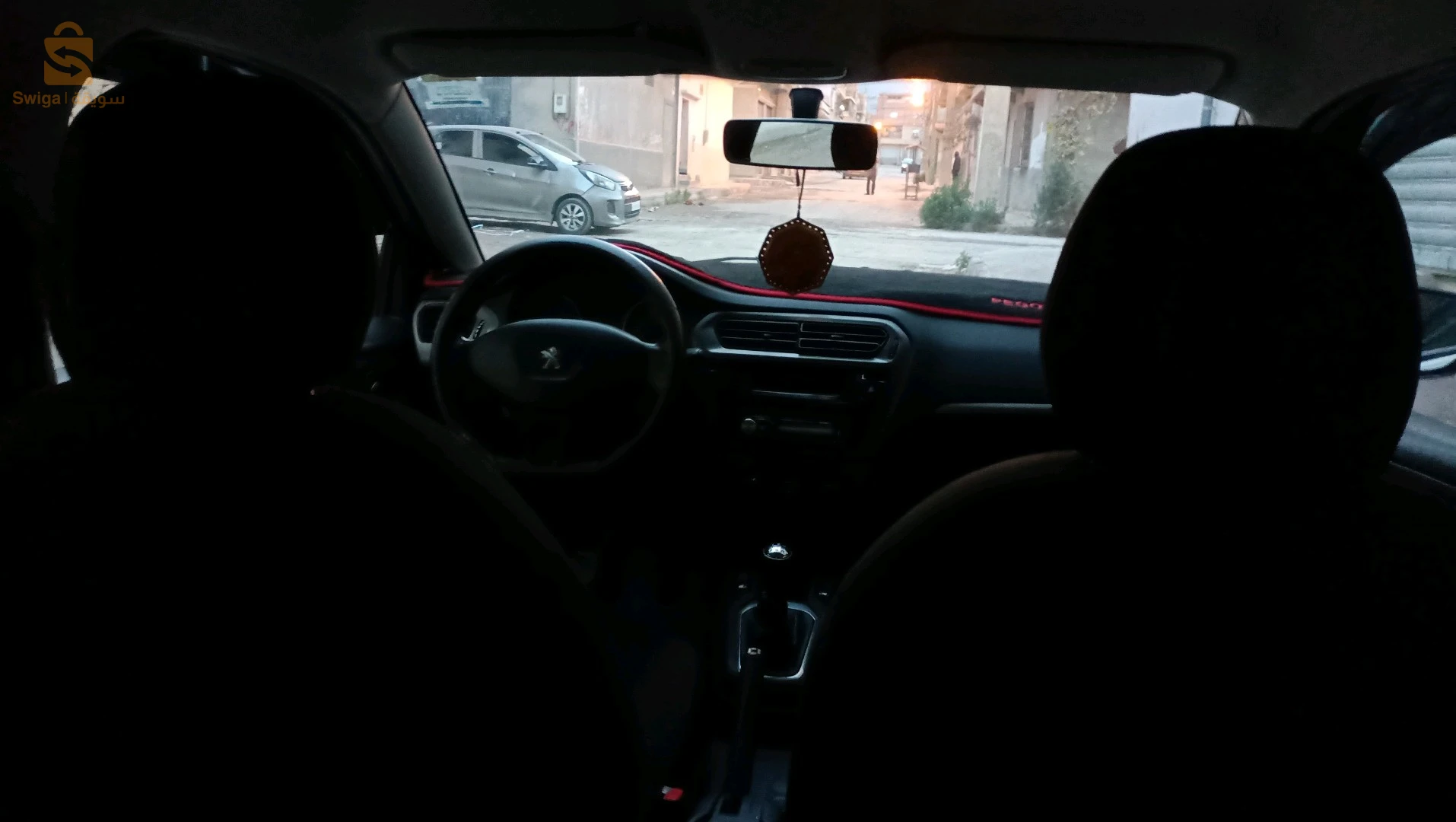 Peugeot 301 2013 5 BATNA