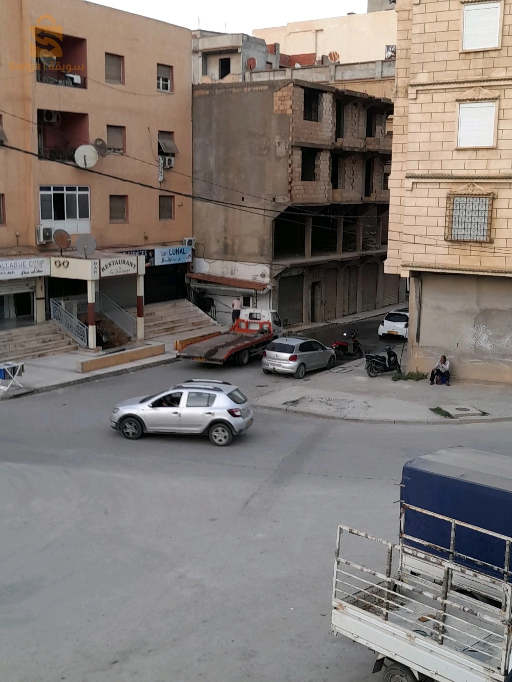 vente maison semi finie,R+3 et 7locaux à bejaia centre ville d'une superficie de 435 mètres carrés bâti ,n; 0657267335 / 0561541612