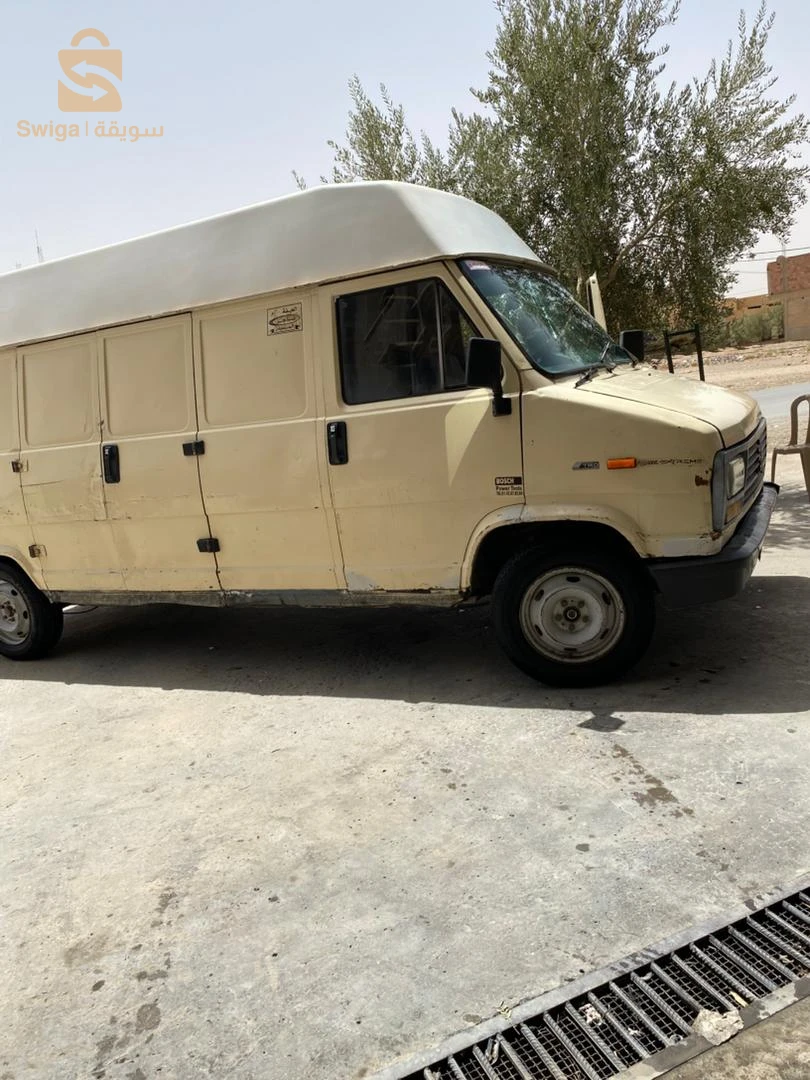 Peugeot J5 1989 28 M'SILA