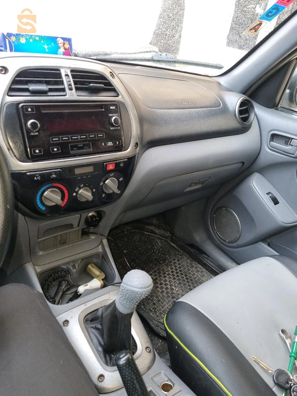 تويوتا RAV 4 2004 19 سطيف