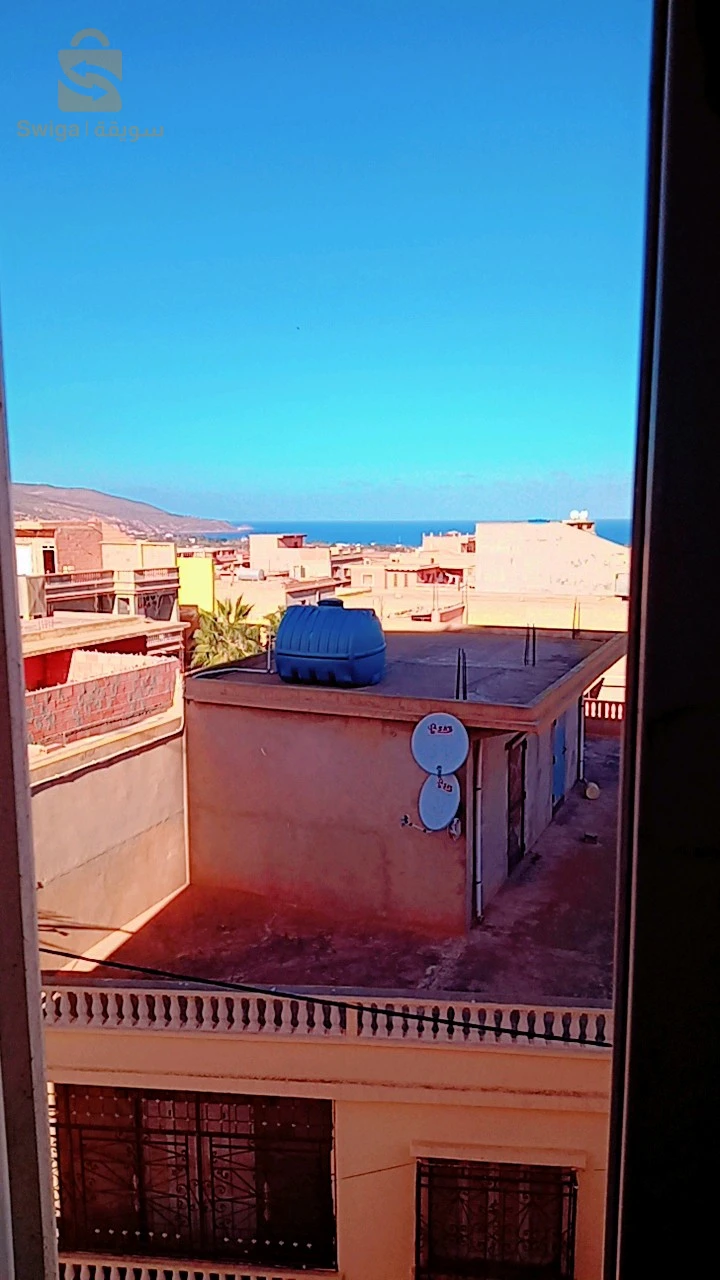 avendre Apparemment 3em étage f3