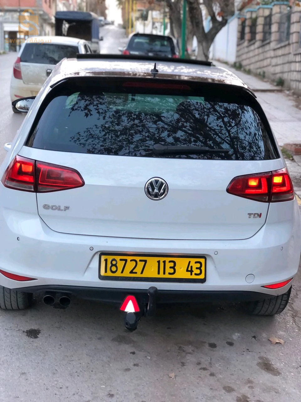 golf 7 hailine 2l 110 ch نظيفة ماشاء الله فيه بارشوك و 2 راكور على نضافة صغار فيها موتور محطوط ربي بارك ،ميكانيك سيسبونصيو 10\10 كل مارش راهي في ميلة سنطر