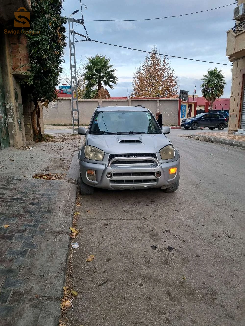 تويوتا RAV 4 2004 19 سطيف