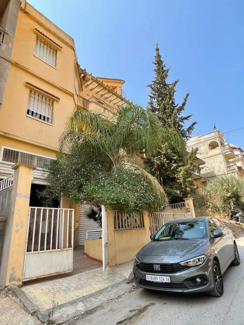 فيلا للاستعمال التجاري و السكني
📞05.61.63.99.40