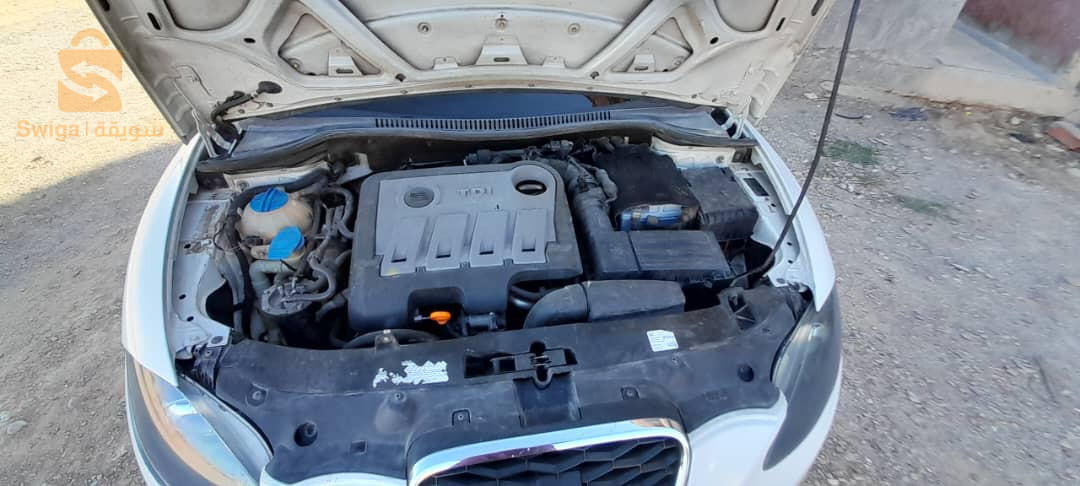 سيات ليون
 نضيفة