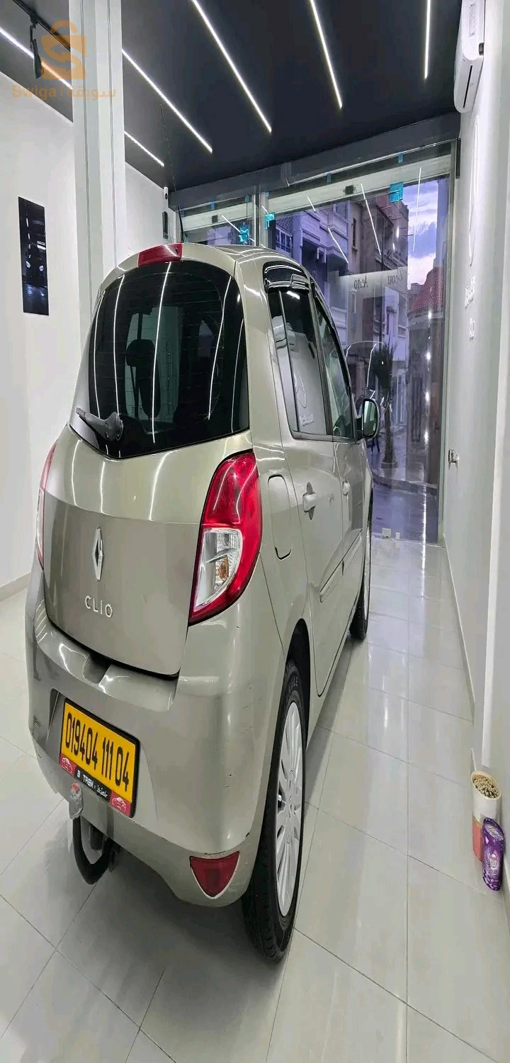 رينو Clio 3 2011 4 ام البواقي