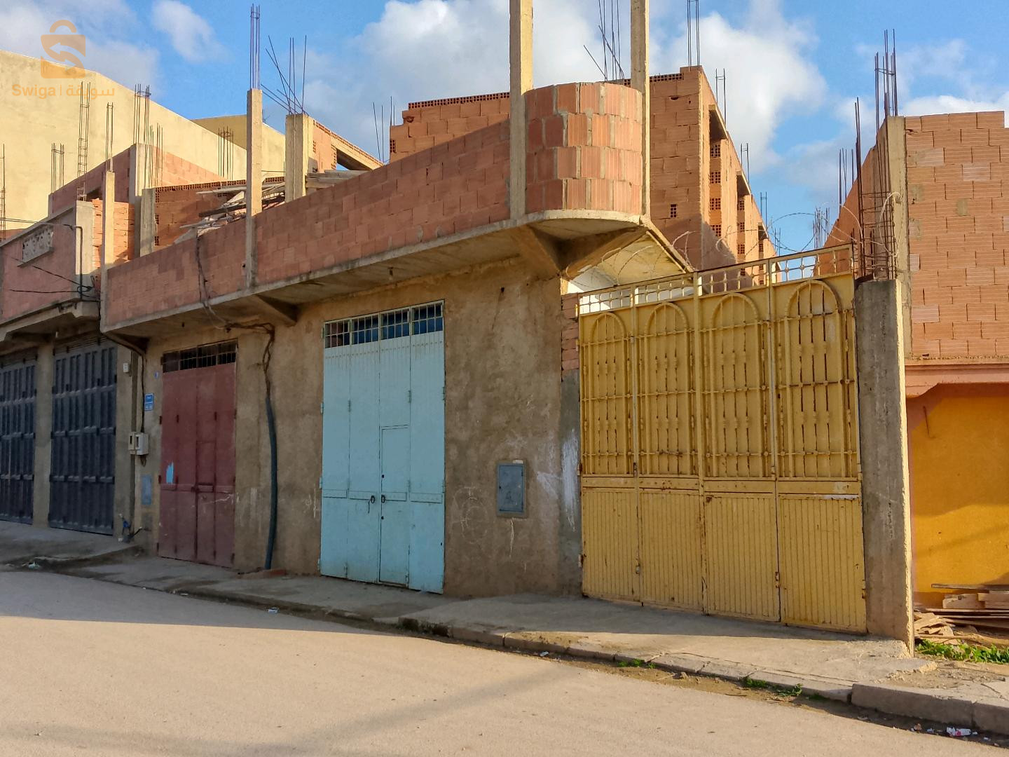 (مسكن + جنينة) 370 م²
بلدية: بوراشد 
ولاية: عين الدفلى 
رقم الهاتف: 0662815991