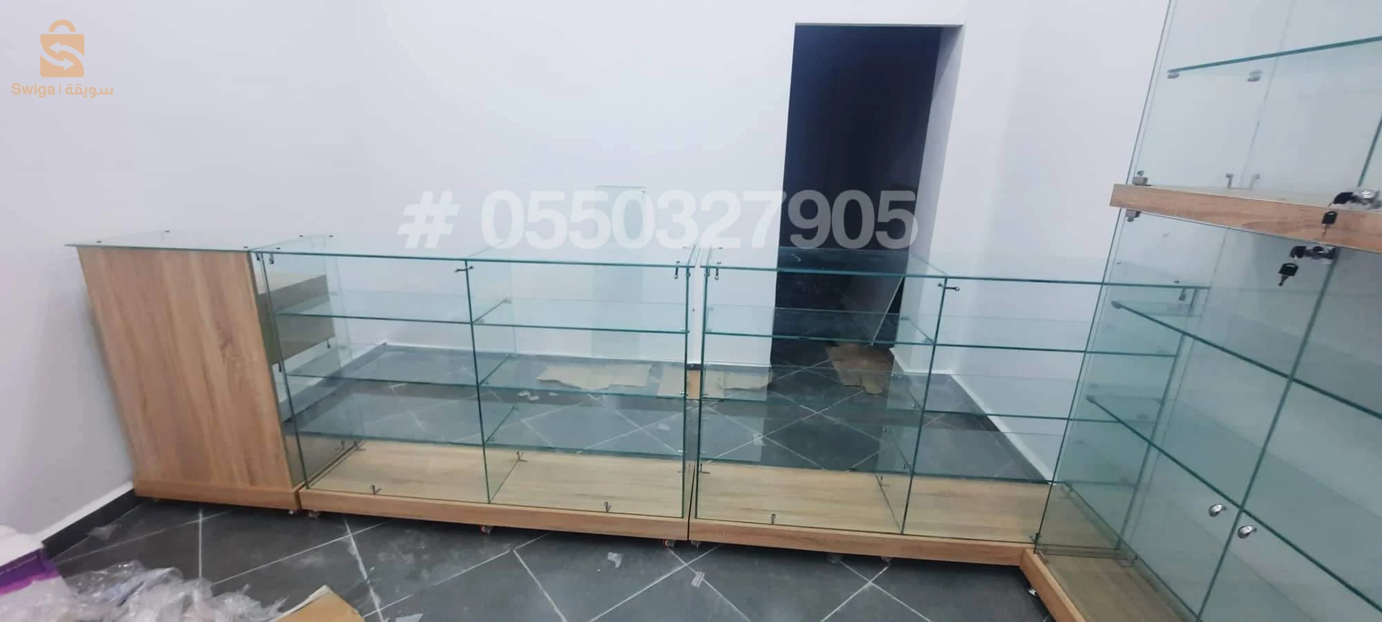 ✨ ▬ Présentoirs d'Exposition en Verre ▬ ✨