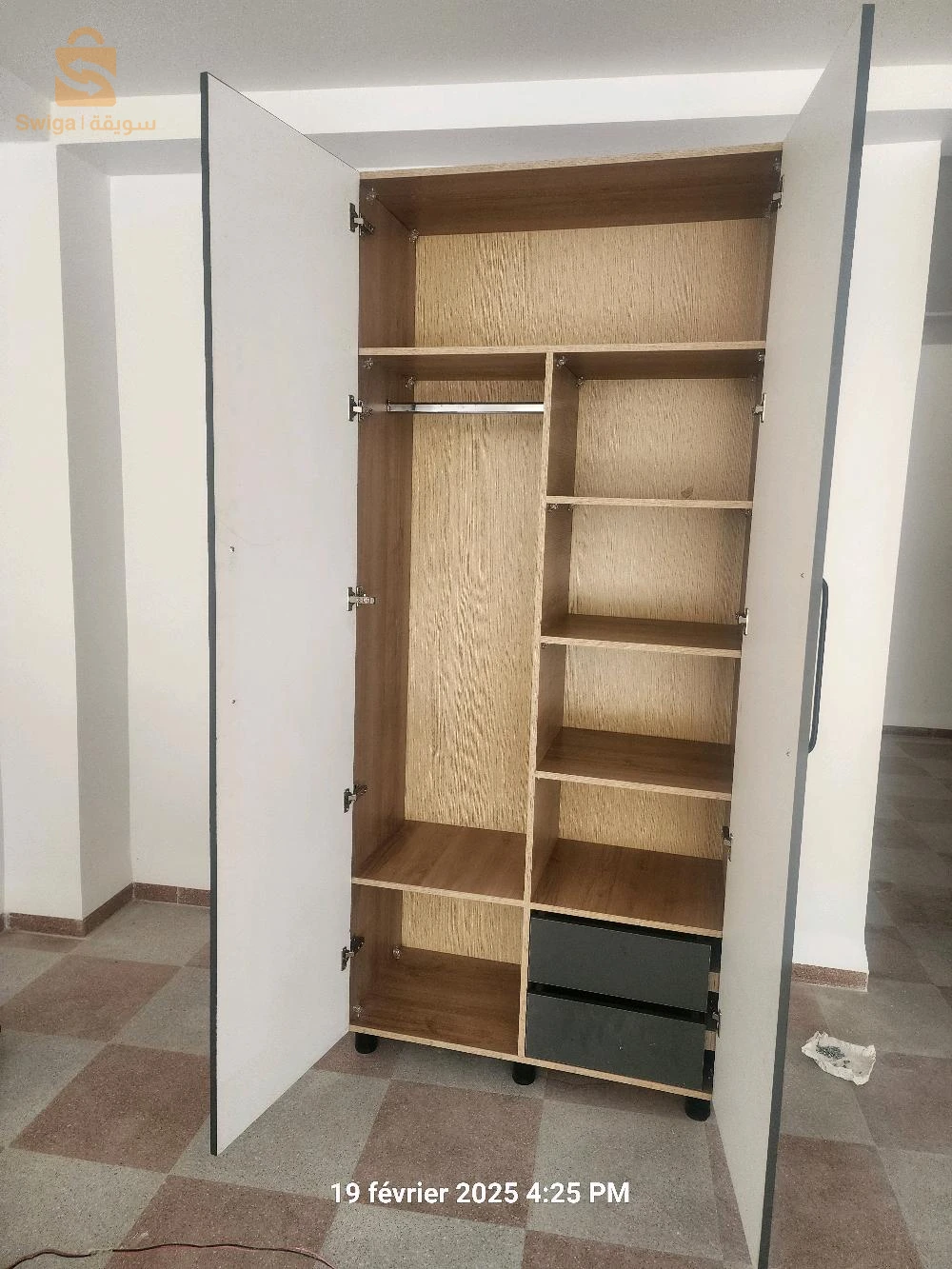 خزانة للمكتب او للغرفة